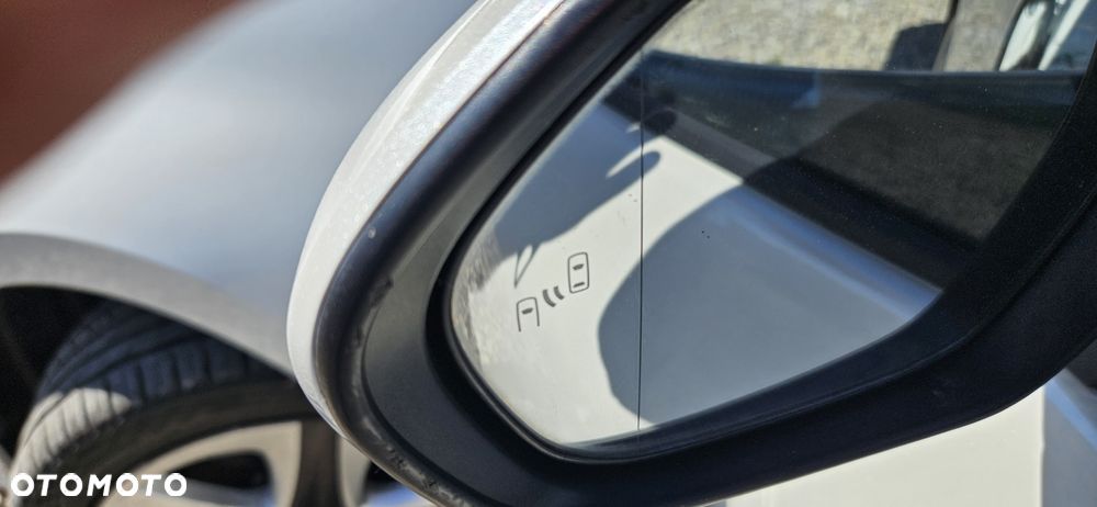 Toyota Prius Hybrid - 15