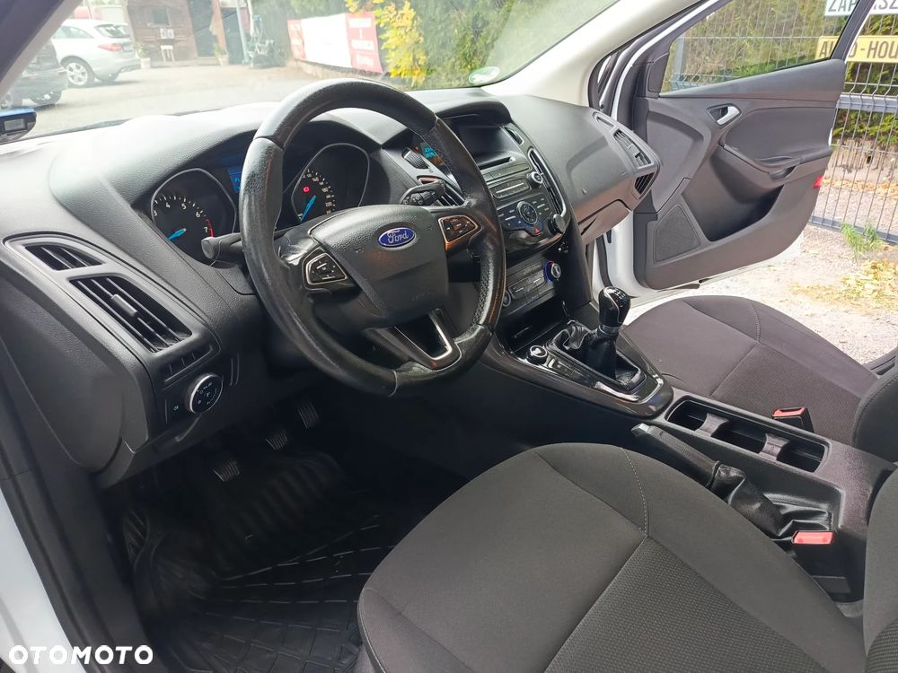 Ford Focus - 27