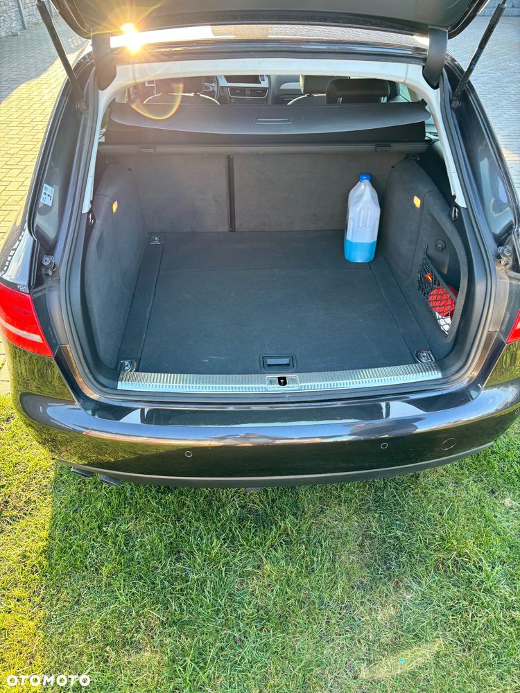 Audi A4 Avant 2.0 TDI - 11