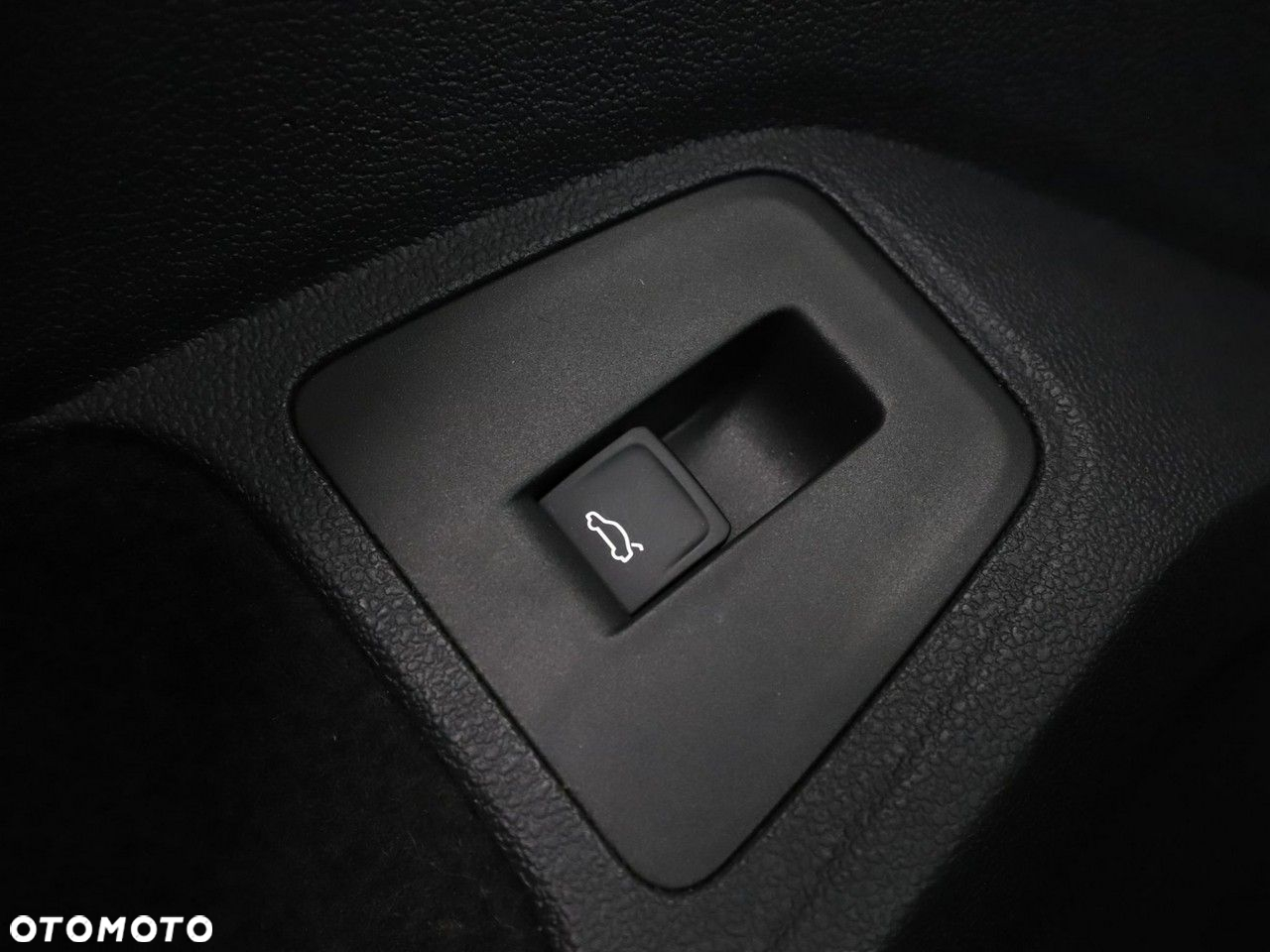 Volkswagen Tiguan 2.0 TDI Elegance DSG - 33