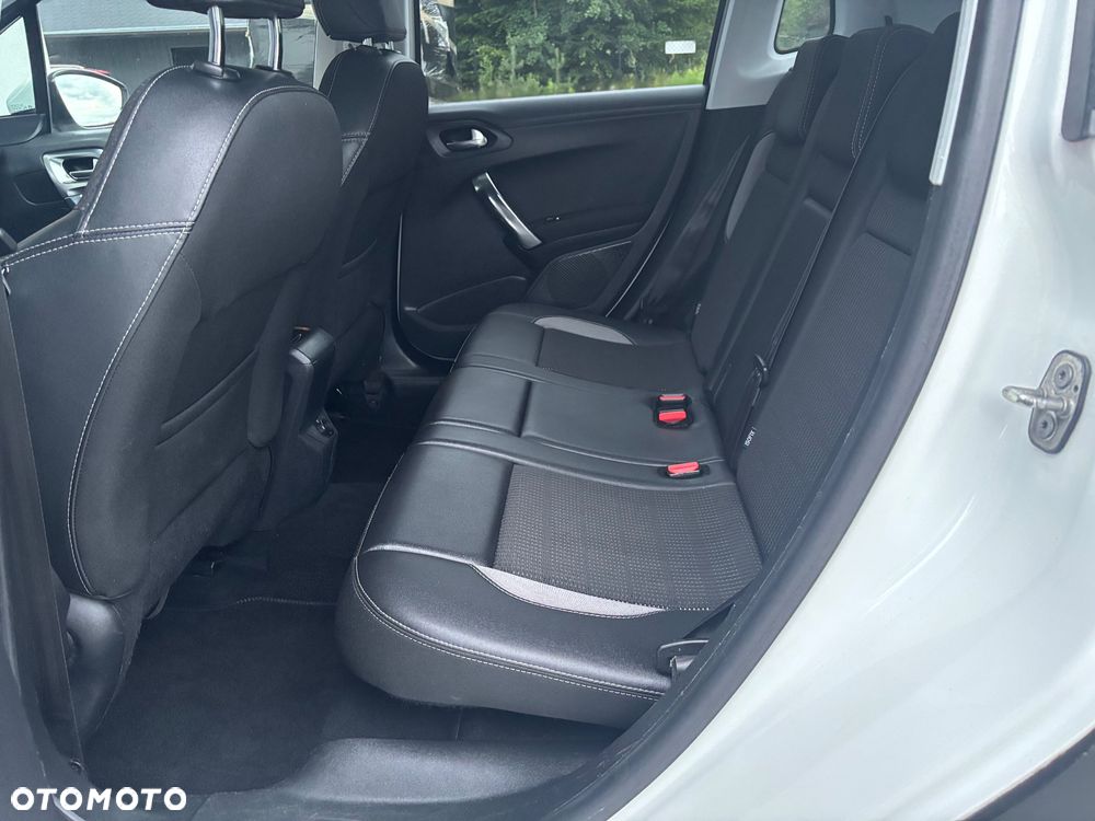 Peugeot 2008 1.6 BlueHDi Allure - 10