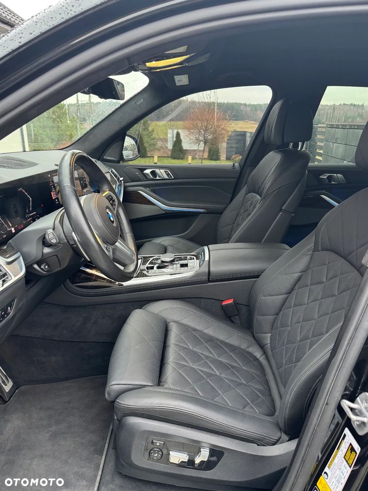 BMW X7 xDrive40i - 7