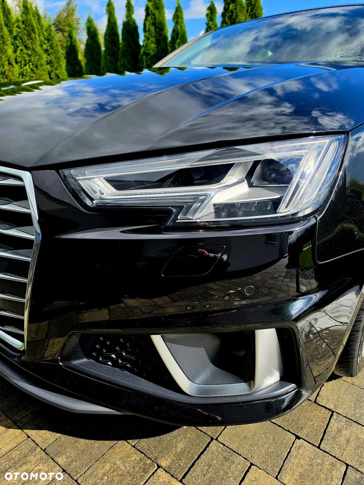 Audi A4 Limousine - 8