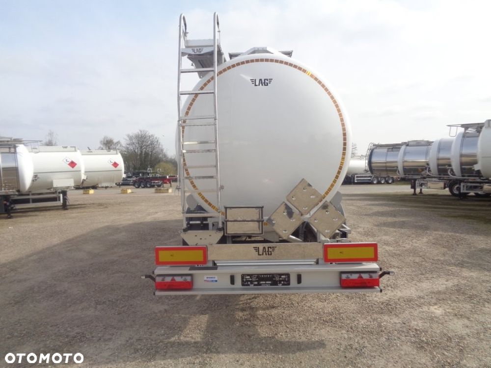 Lag cysterna chemiczna L4BH - 30.000 L lub 34.000 L - 1 komora - 5