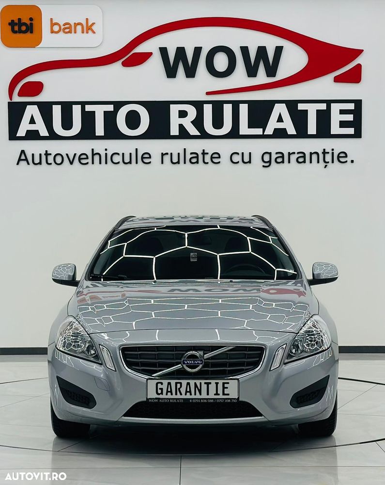 Volvo V60 D2 Momentum - 35