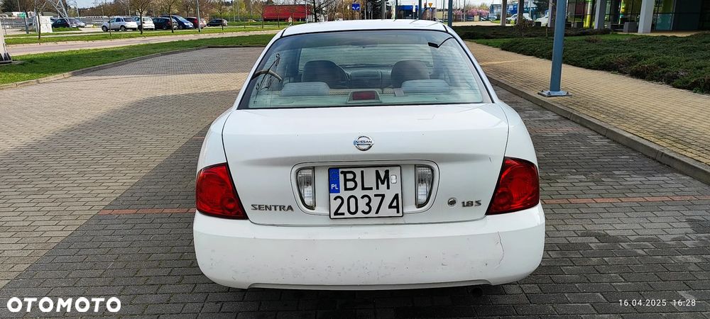 Nissan Sentra - 6