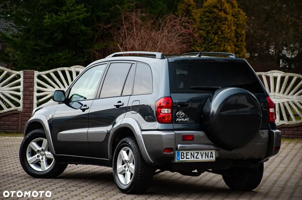 Toyota RAV4 - 12