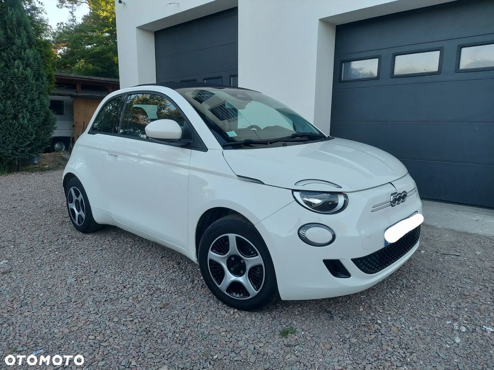 Fiat 500e by Bocelli - 1