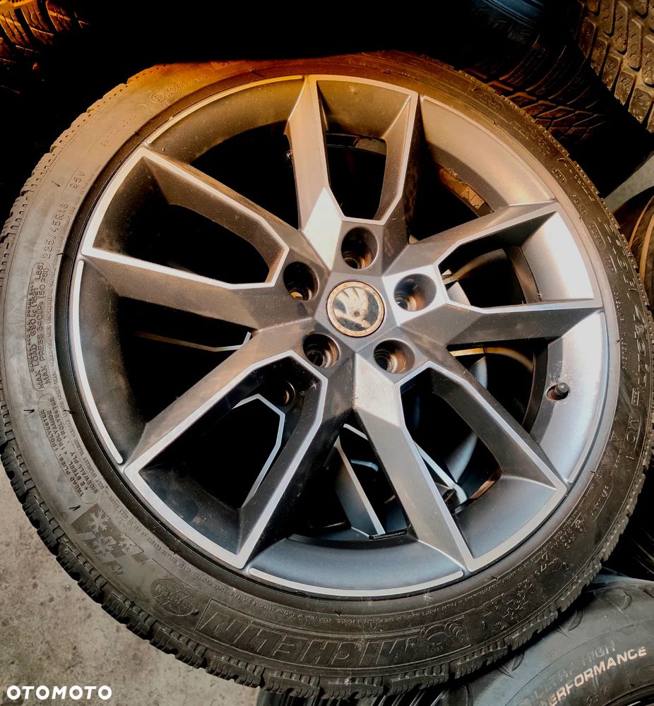 Skoda Octavia 2.0 TDI (Green tec) DSG RS - 39