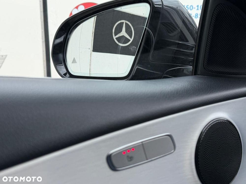 Mercedes-Benz Klasa E 220 d 4-Matic AMG/Avantgarde - 29