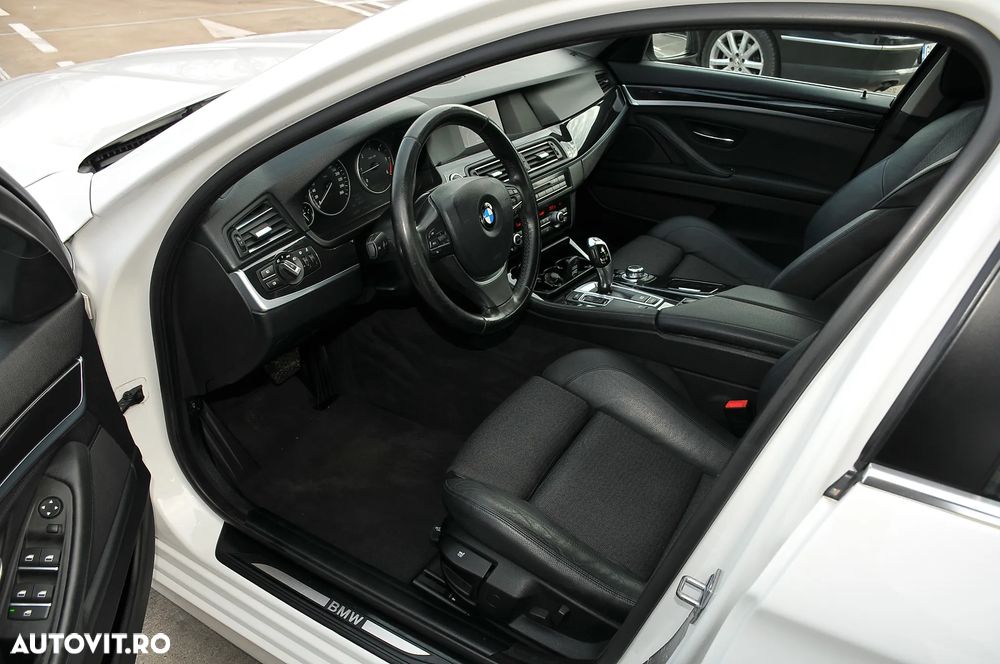 BMW Seria 5 520d Aut. - 13