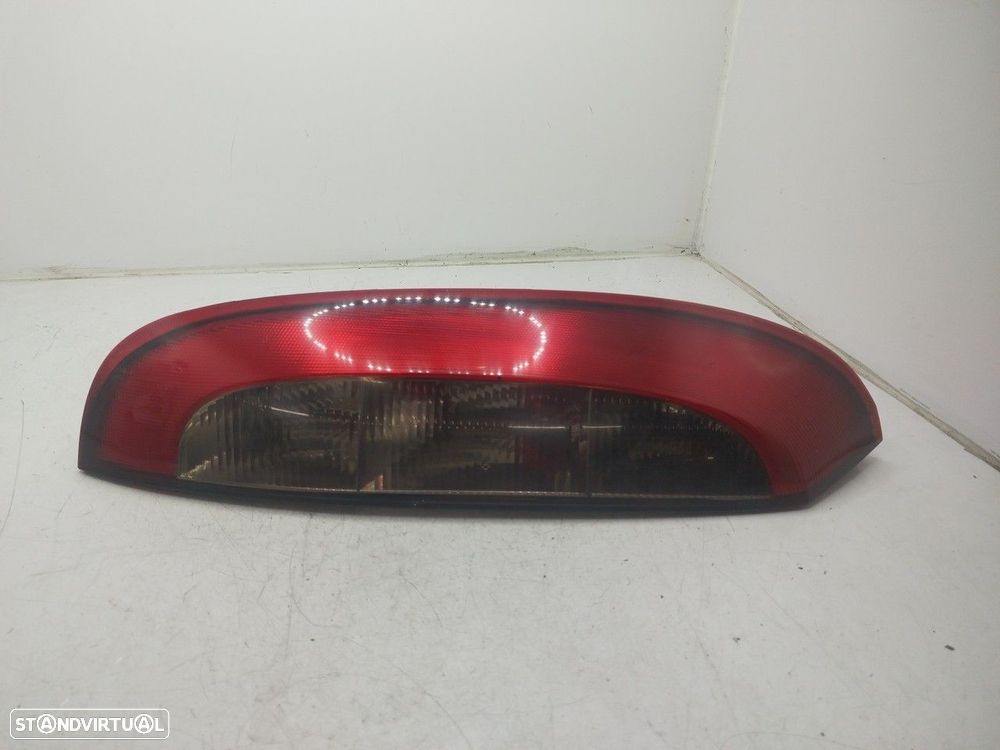 Farolim Stop Esq Opel Corsa C - 1