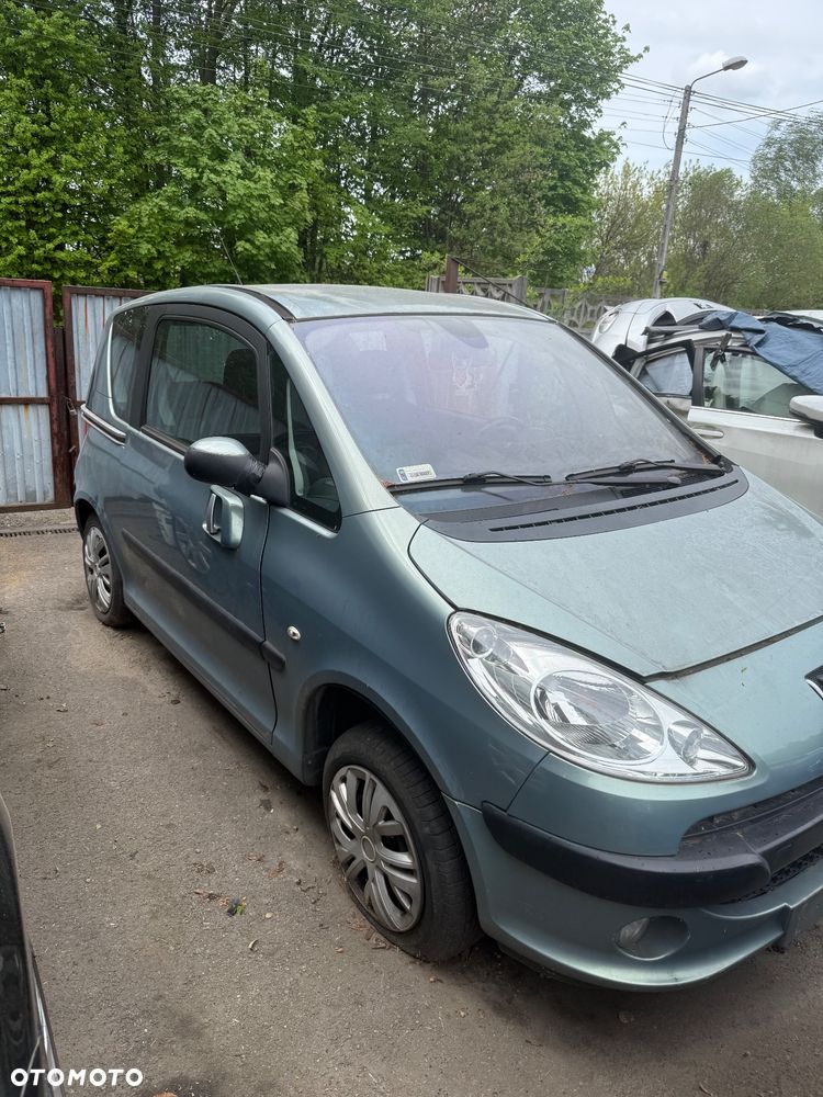 Peugeot 1007 na części - 2