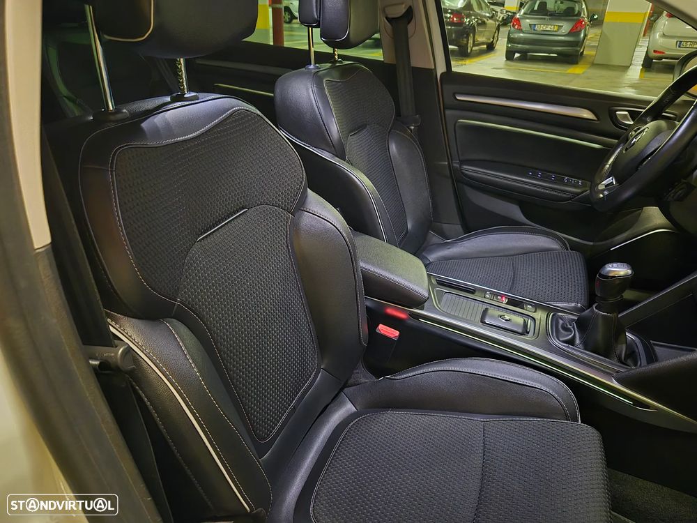 Renault Mégane Sport Tourer 1.5 Blue dCi Bose Edition - 48