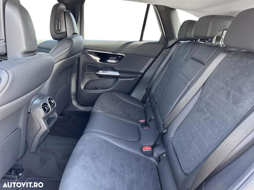 Mercedes-Benz GLC 300 e 4MATIC - 11