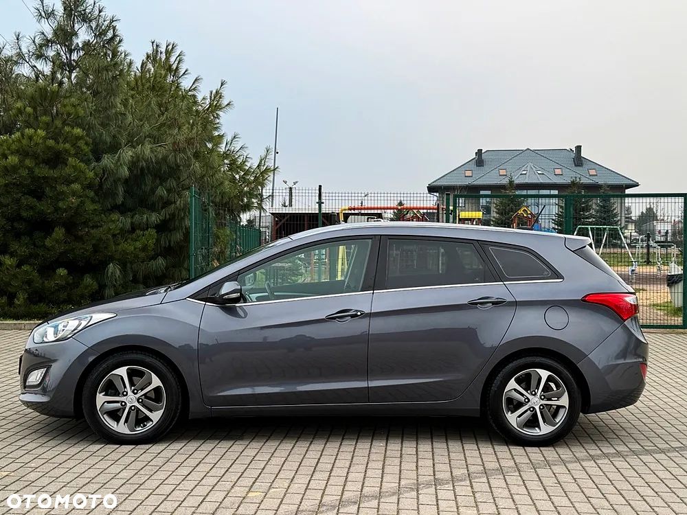 Hyundai i30 1.6 CRDi Comfort - 11