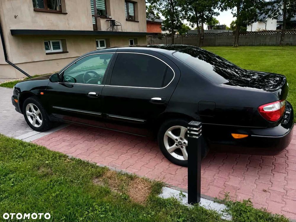Nissan Maxima - 2