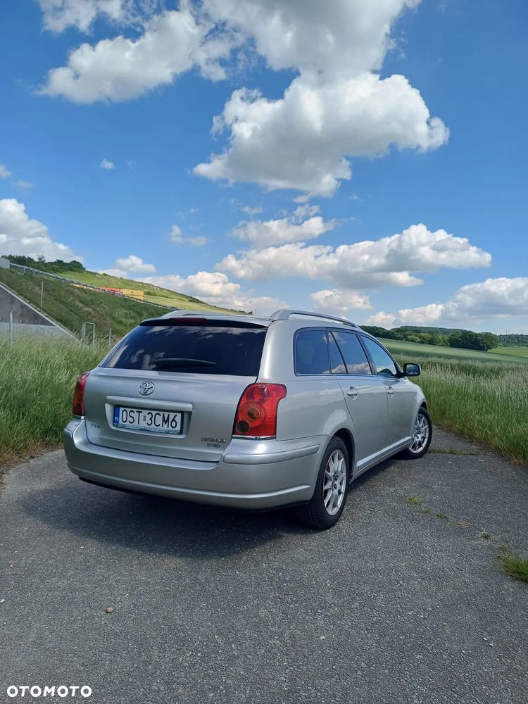 Toyota Avensis 2.0 D-4D Sol Plus - 5