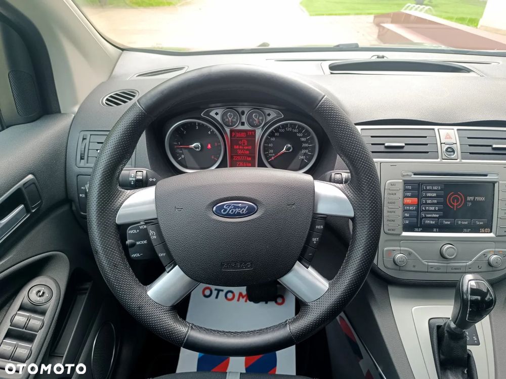 Ford Kuga 2.0 TDCi 4x4 Titanium - 30