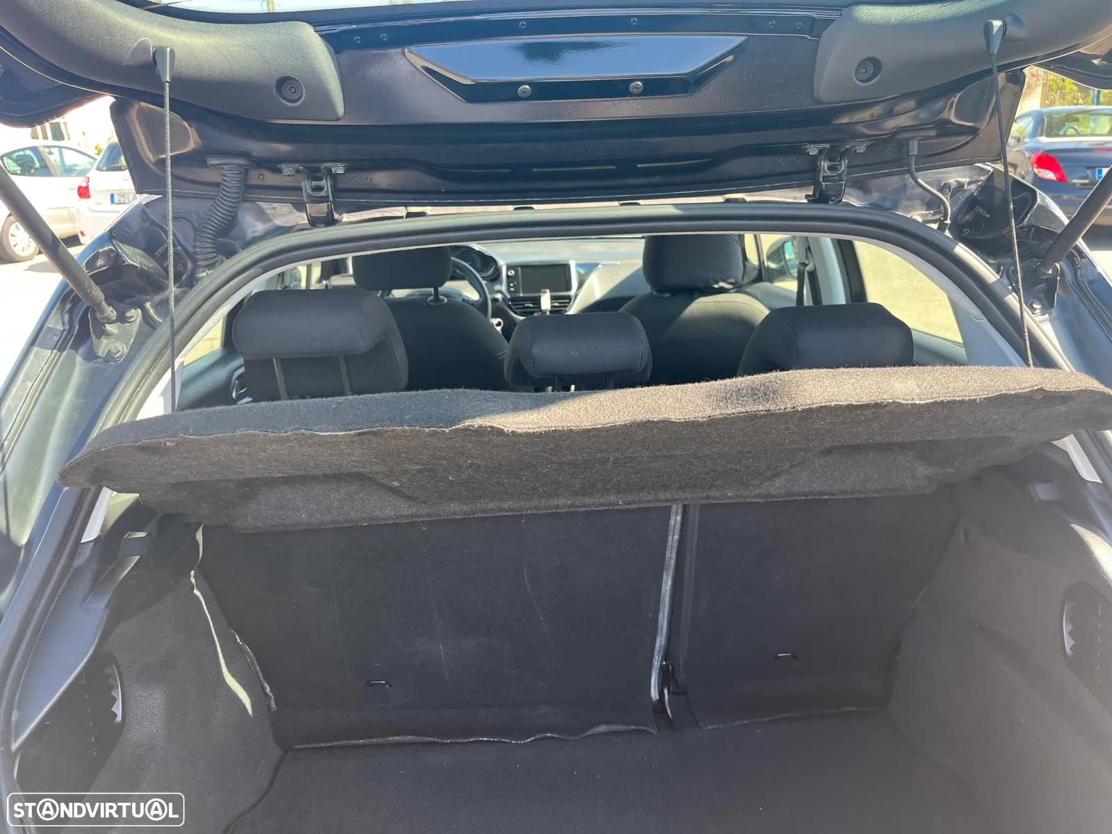 Peugeot 208 1.6 BlueHDi Active - 9