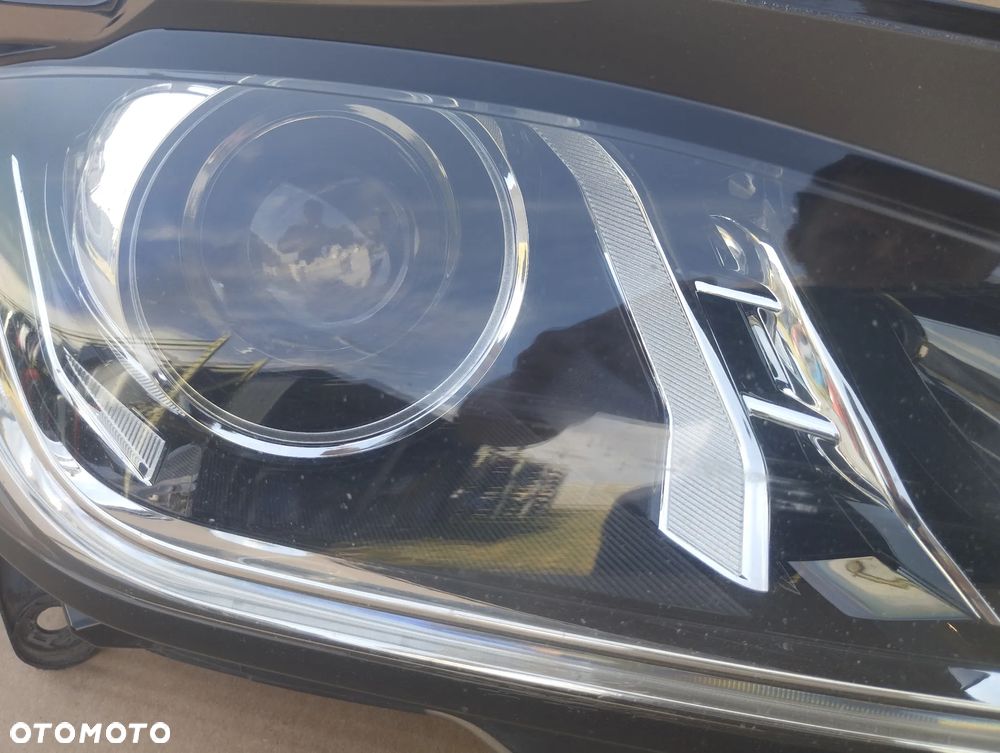 Jaguar XE 15-19r lampa prawa przód przednia Bi Xenon UK - 3