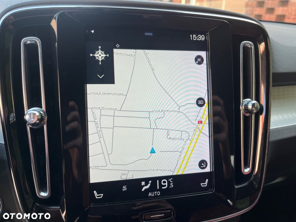 Volvo XC 40 D3 Momentum Pro - 22