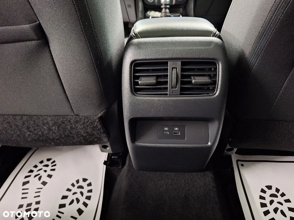 Nissan Qashqai 1.3 DIG-T MHEV N-Connecta - 23