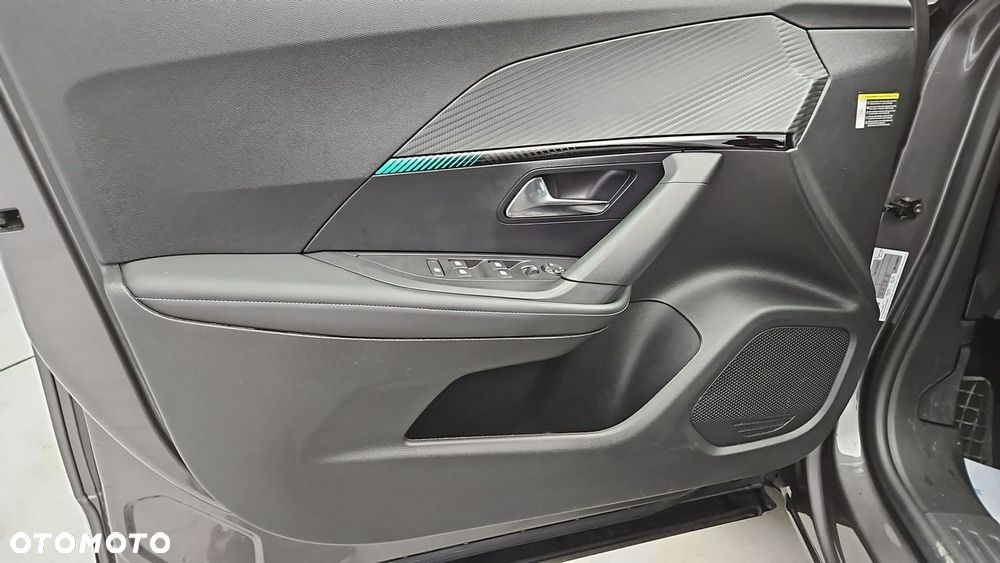 Peugeot 2008 1.2 PureTech Allure Pack S&S EAT8 - 10