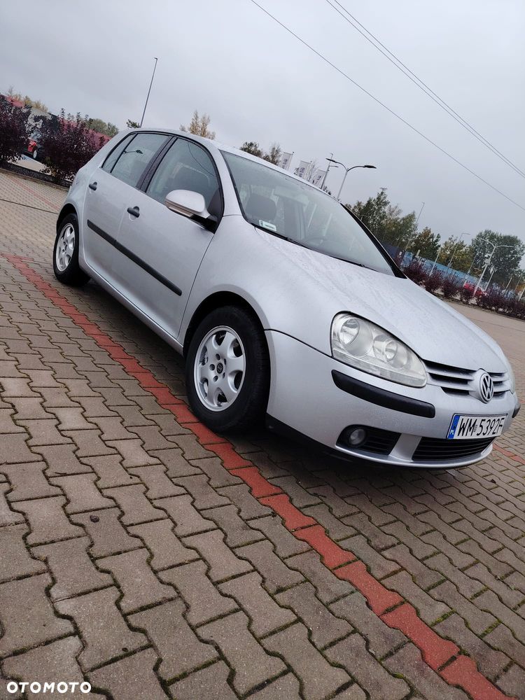 Volkswagen Golf - 10