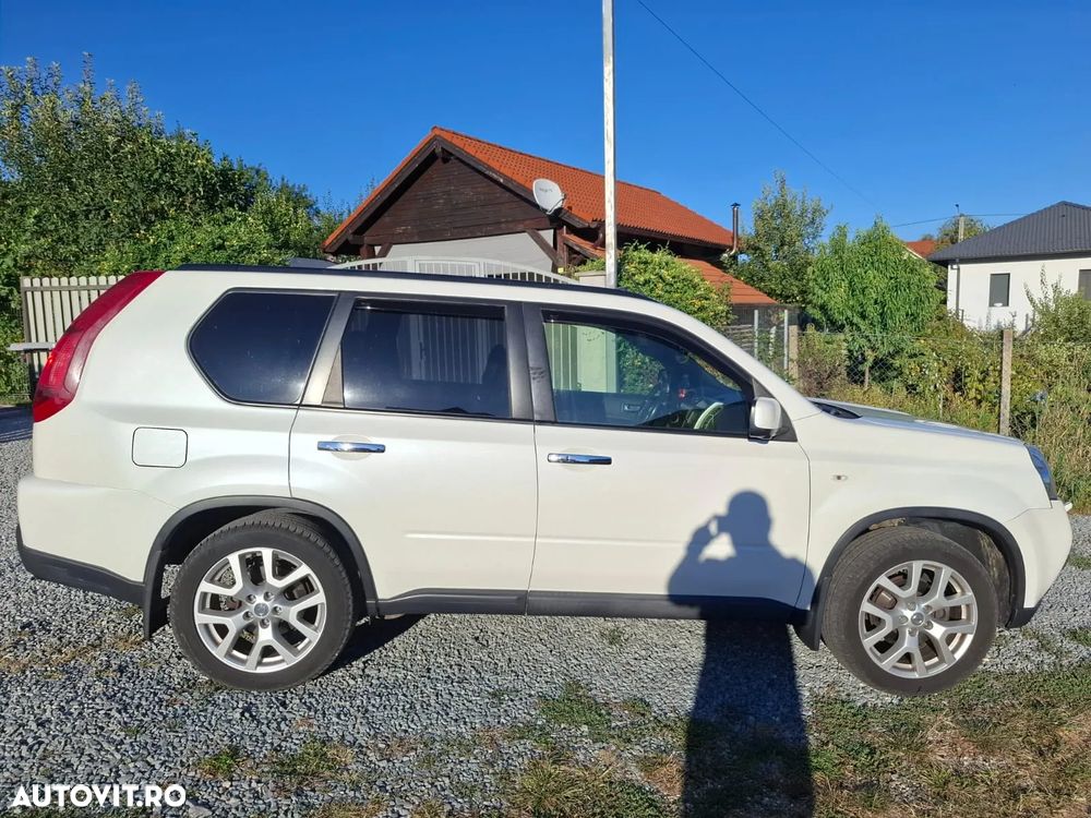 Nissan X-Trail 2.0 dCi DPF All Mode 4X4-i Elegance Aut - 2