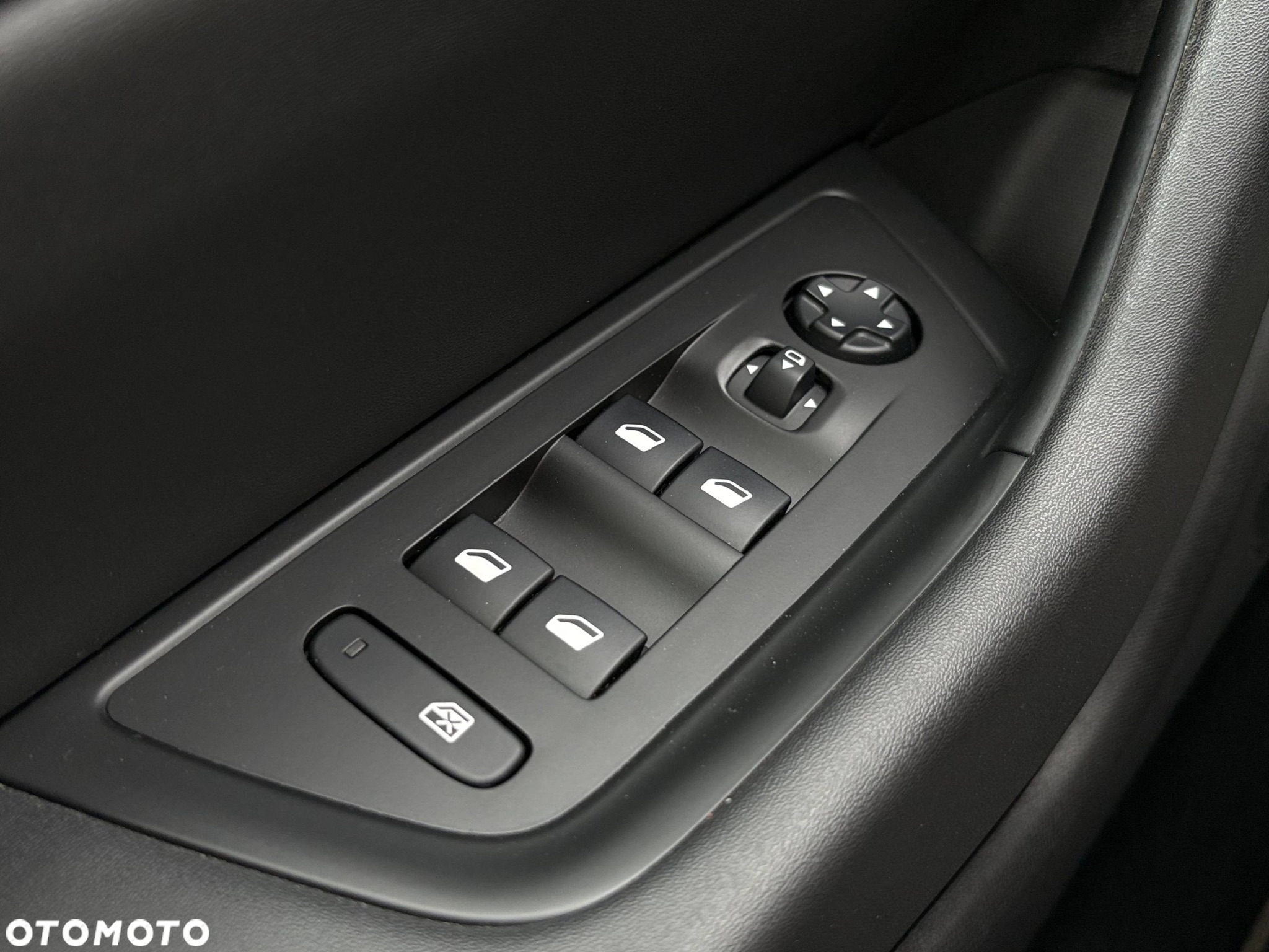 Peugeot 508 BlueHDi 130 EAT8 Allure - 20