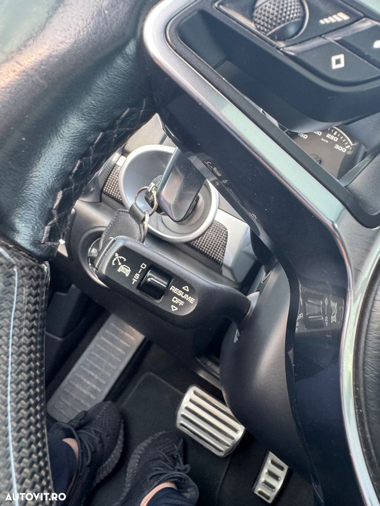 Porsche Cayenne - 20