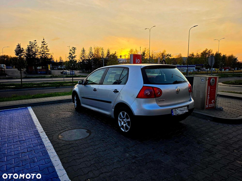Volkswagen Golf - 8