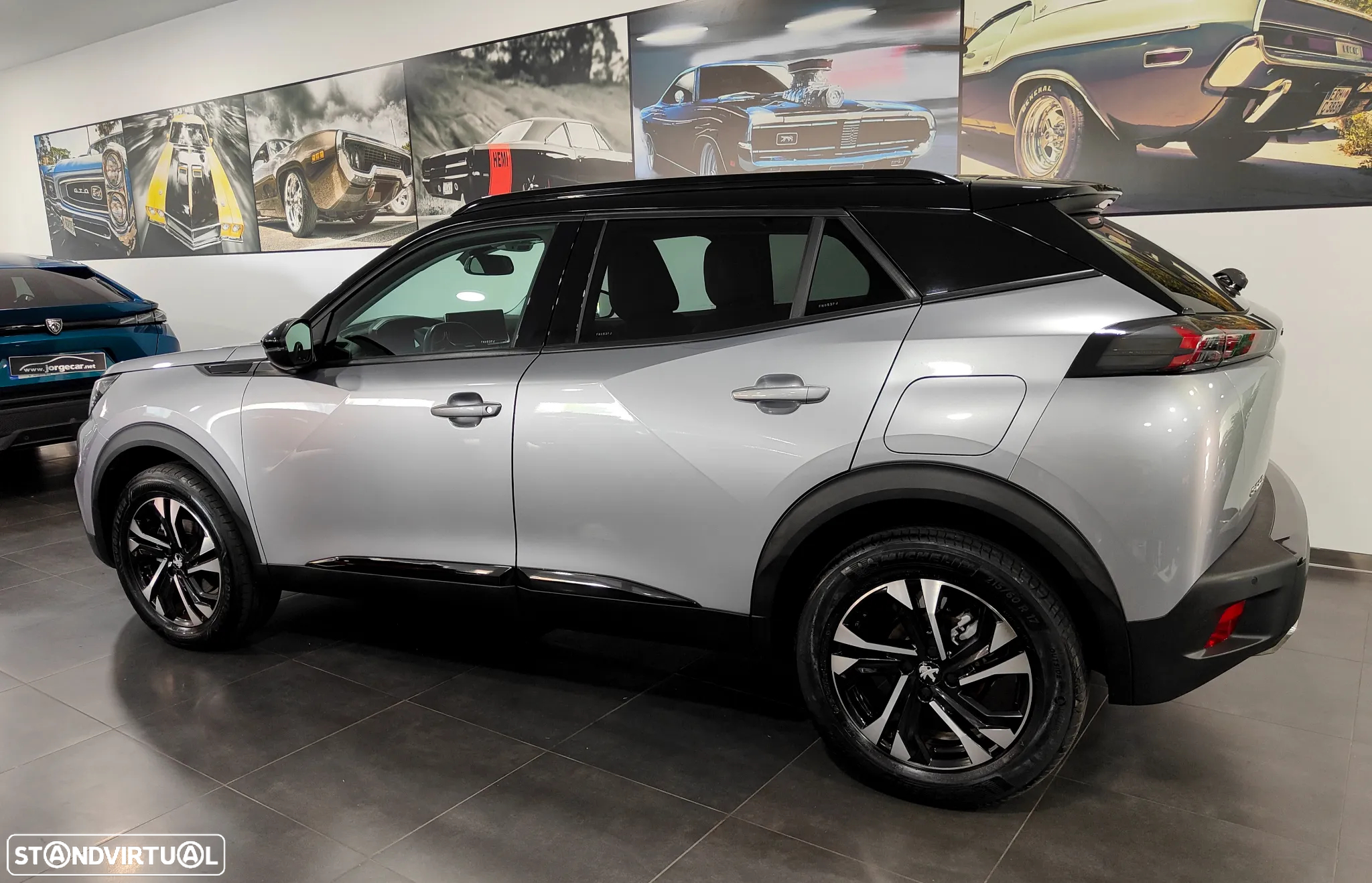Peugeot 2008 1.2 PureTech Allure - 4