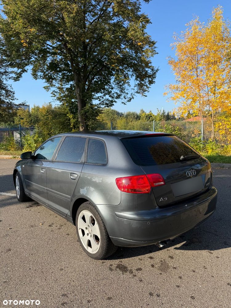 Audi A3 Sportback - 2