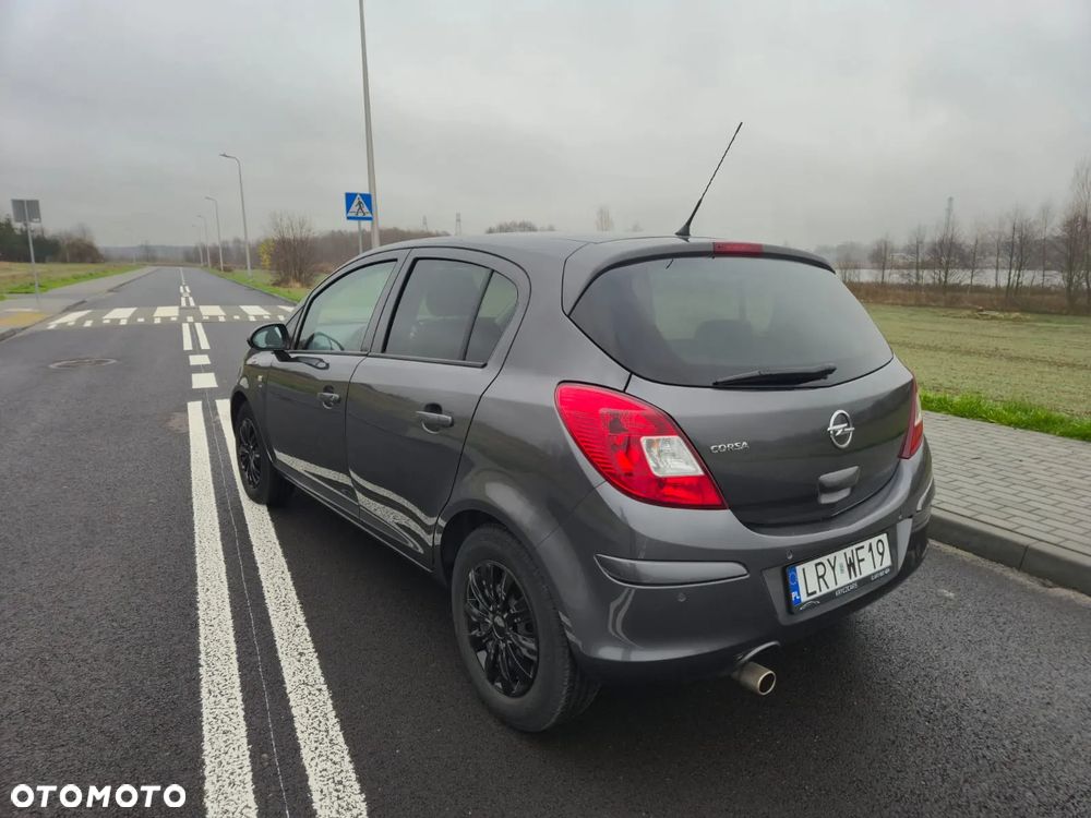 Opel Corsa 1.4 16V Satellite - 6