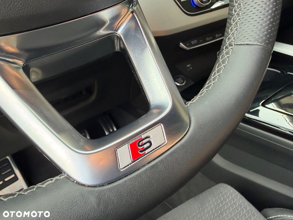 Audi A4 Avant 40 TDI quattro S tronic S line - 35