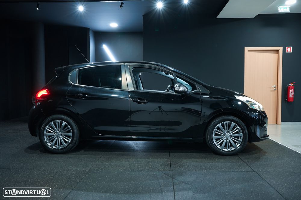 Peugeot 208 1.2 PureTech Style - 7