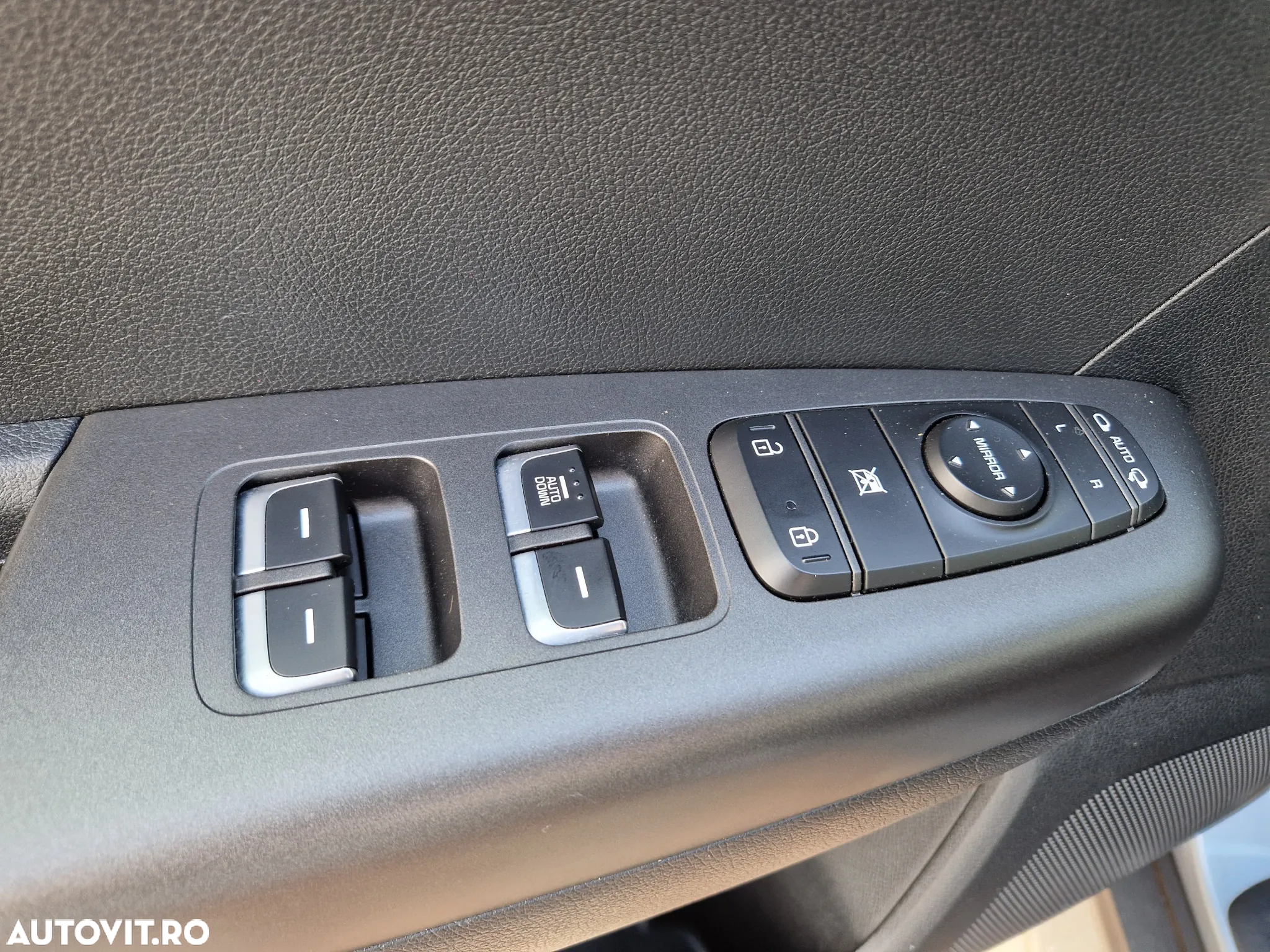 Kia Sportage 1.6 DSL MHEV 7DCT HP 4x2 Business Line - 20