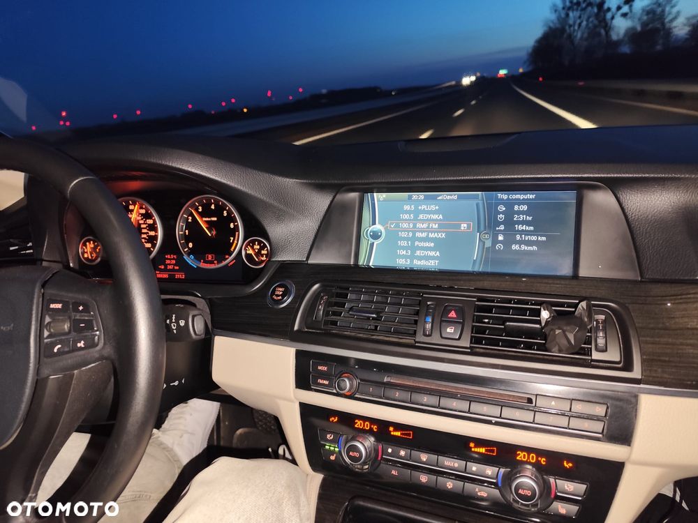 BMW Seria 5 528i - 13