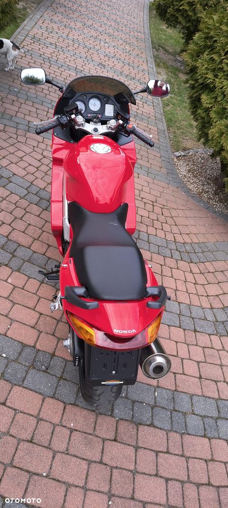 Honda VFR - 4