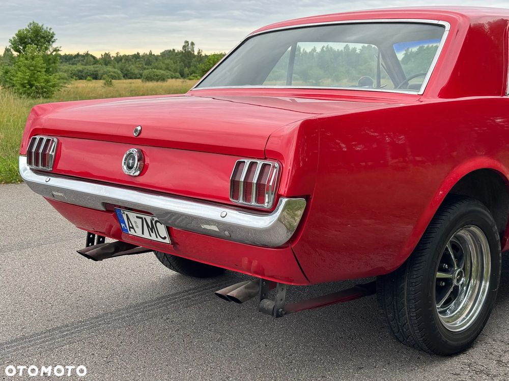 Ford Mustang - 23