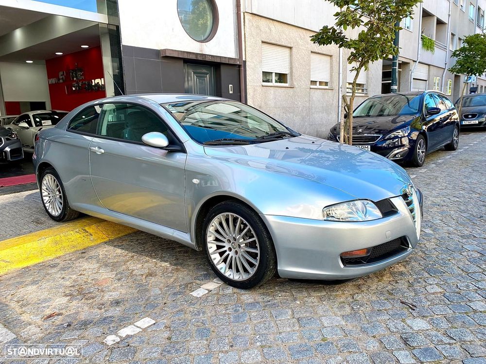 Alfa Romeo GT 1.9 JTD M-JET - 4