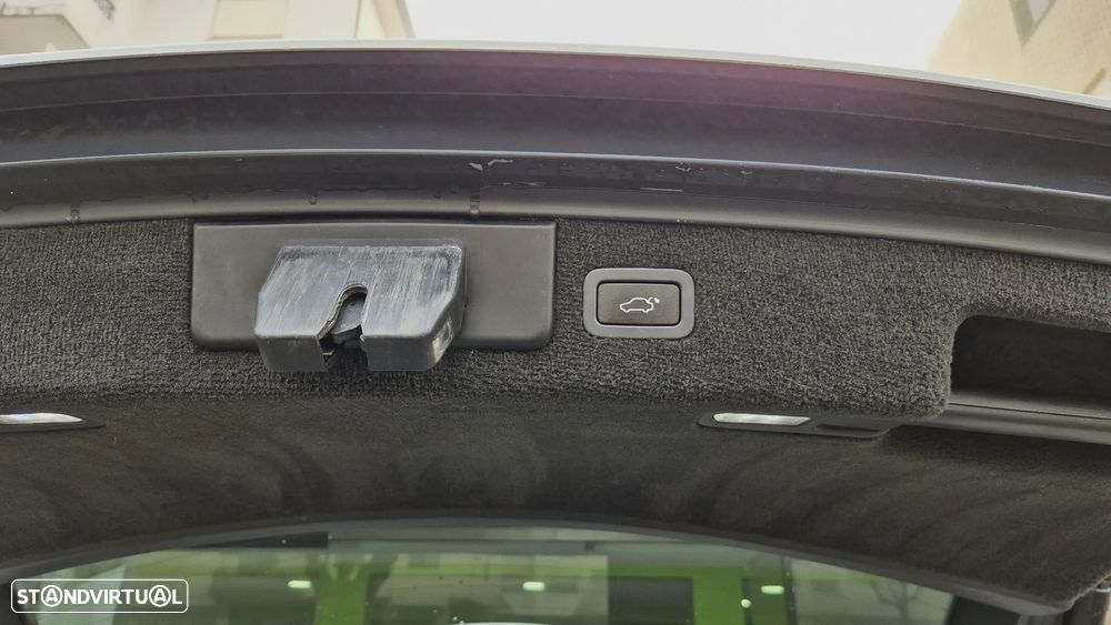 Jaguar XF Sportbrake 2.2 - 21