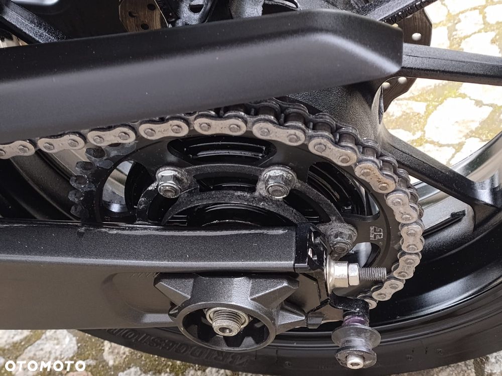 Yamaha XSR - 17