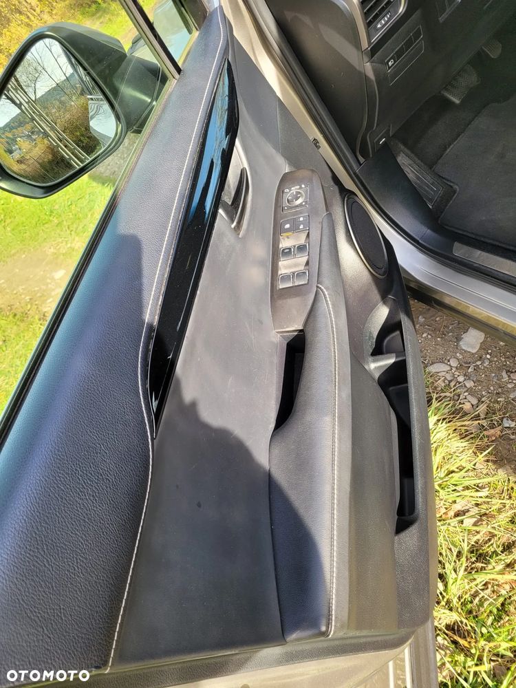 Lexus NX 300h Business Edition - 17