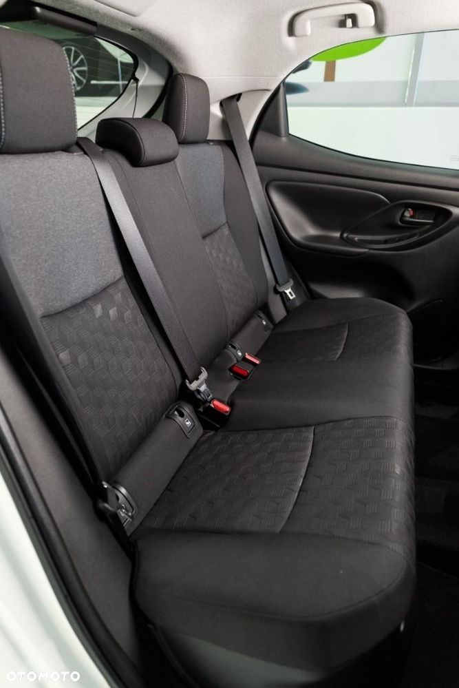 Toyota Yaris - 17