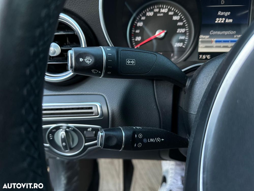 Mercedes-Benz C 220 CDI DPF Automatik BlueEFFICIENCY Avantgarde - 26