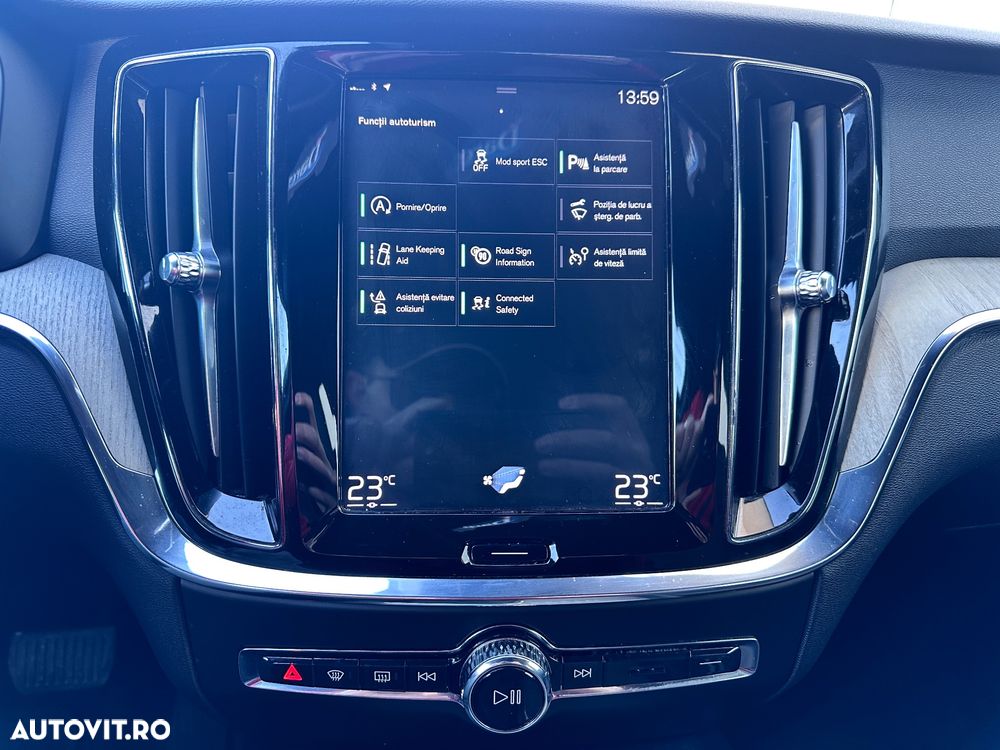 Volvo V60 T5 Geartronic Momentum - 25