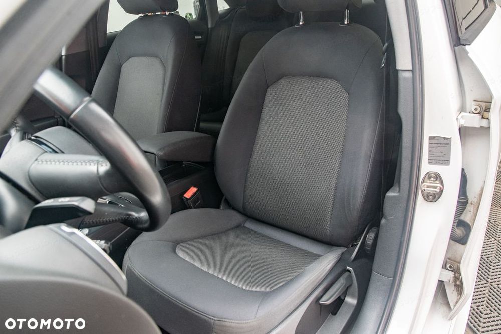 Audi A3 Limousine 35 TFSI mHEV S Line S tronic - 11